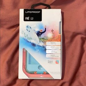 i phone 7/8 Lifeproof case